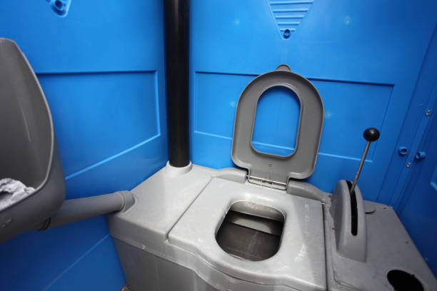 Porta potty delivery and setup in River Road, OR