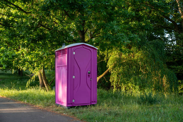 Best Portable bathroom rental  in River Road, OR